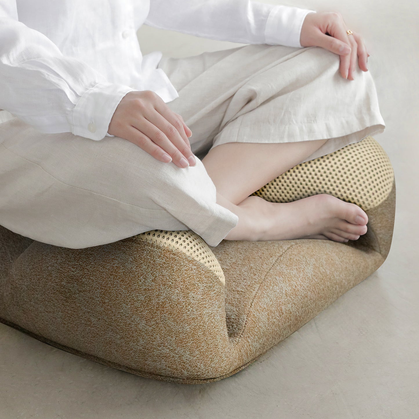 Shine Meditation Seat - Cynicism